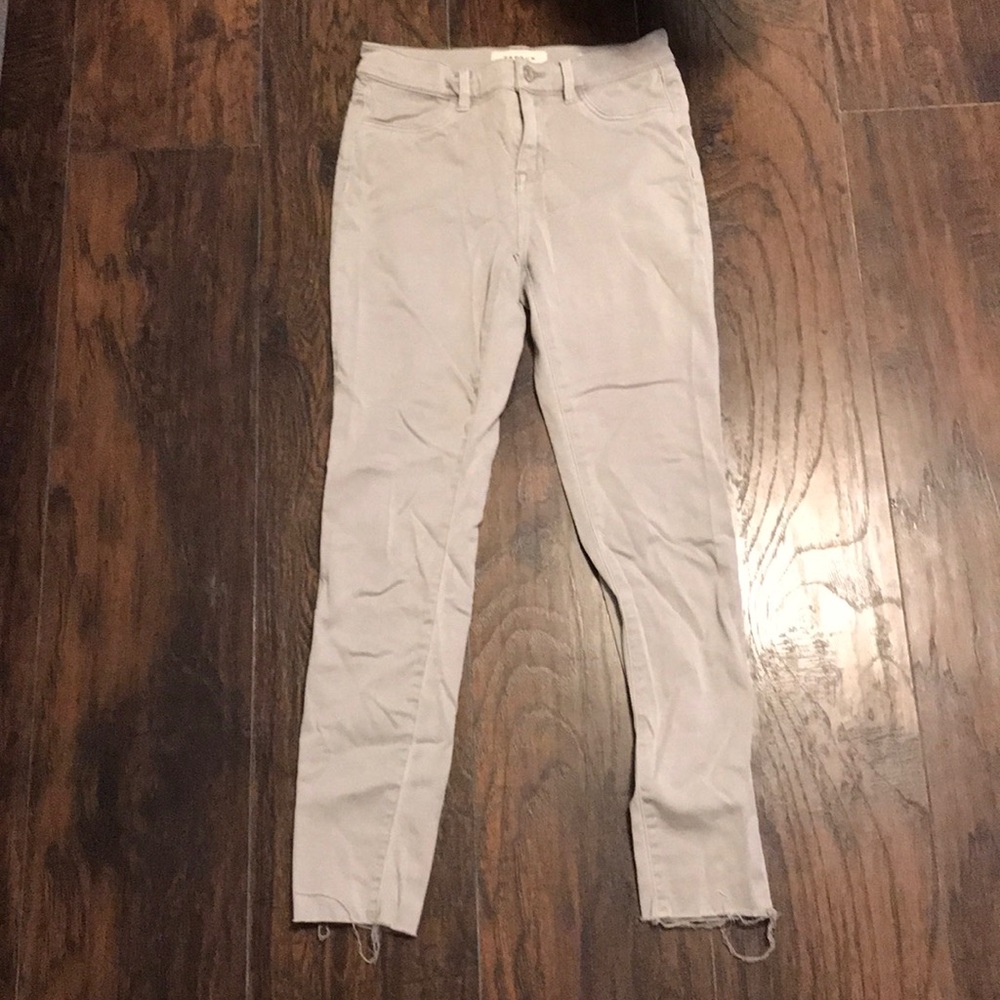 Woman’s jeans 25